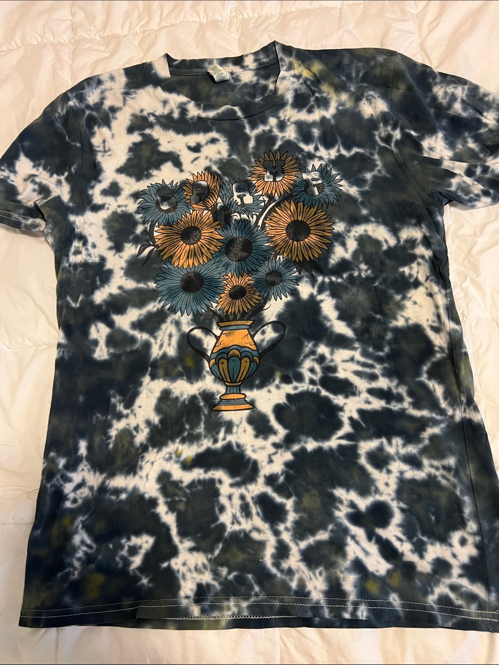 Tie-Dye Sunflower Graphic Tee - Blue & Yellow Organic Cotton